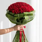 دسته گل 80 شاخه رز قرمز کد 10005